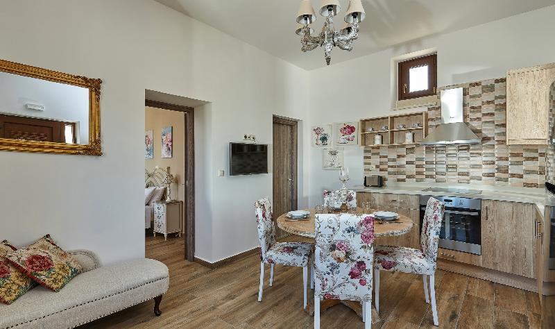 Orelia Cretan Villas & Deluxe Apartments Kamilari Exterior photo