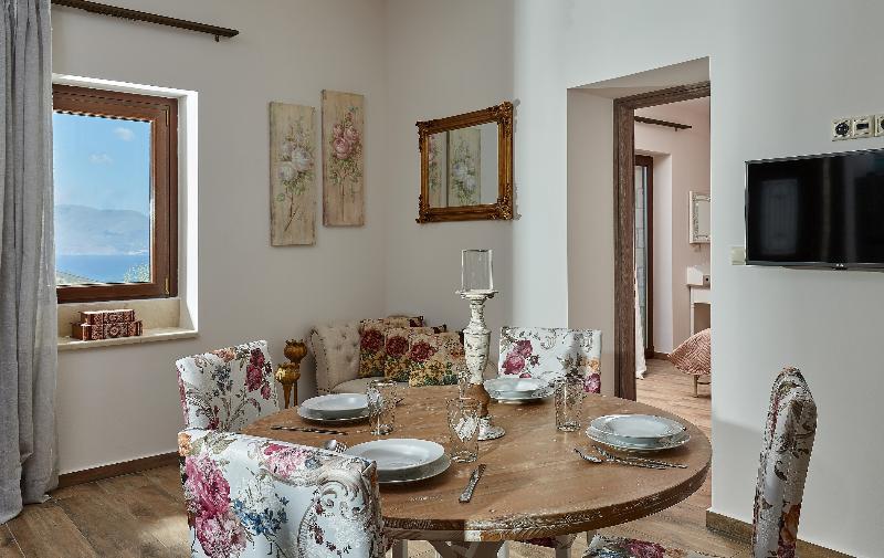 Orelia Cretan Villas & Deluxe Apartments Kamilari Exterior photo